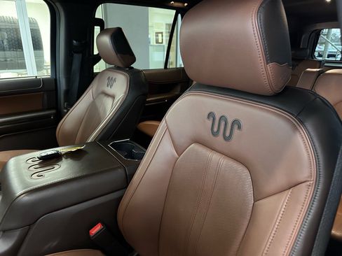 Used 2022 Ford Expedition Max King Ranch image 24
