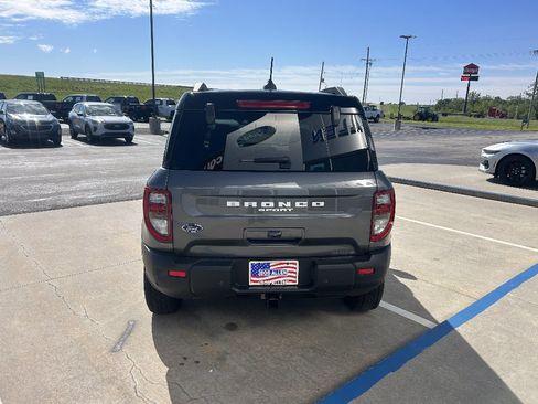 Used 2025 Ford Bronco Sport Badlands AWD/4WD image 4