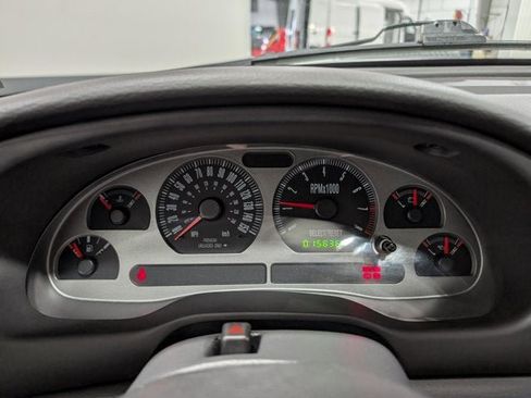 Used 2004 Ford Mustang Mach 1 RWD image 19