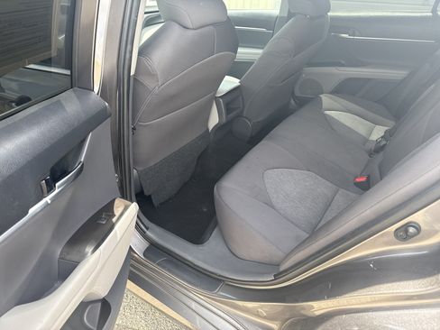 Used 2021 Toyota Camry LE FWD image 14