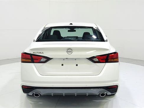 Certified 2026 Nissan Altima 2.5 SV w/ SV Special Edition Package FWD image 7