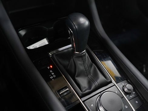 Used 2024 MAZDA MAZDA3 s image 24