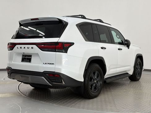 Certified 2025 Lexus LX 700h Overtrail AWD/4WD image 9