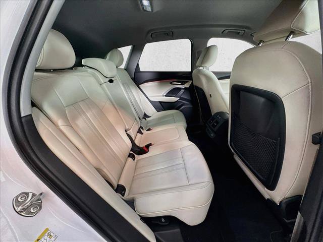 Used 2025 Audi Q5 Premium AWD/4WD image 24