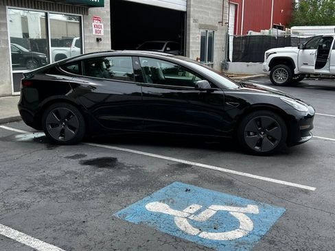 Used 2021 Tesla Model 3 Standard Range Plus RWD image 8
