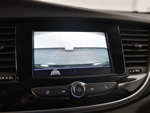 Used 2022 Buick Encore Preferred w/ Safety Package image 20