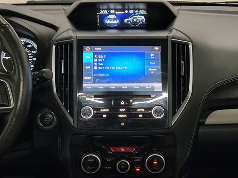 Used 2022 Subaru Forester Limited image 21