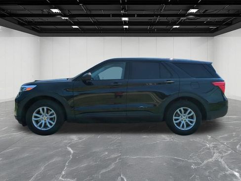 Used 2021 Ford Explorer 4WD w/ Class III Trailer Tow Package image 2