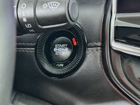 Used 2023 Jeep Compass Limited AWD/4WD image 19