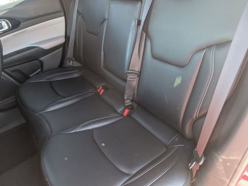Used 2025 Jeep Compass Limited AWD/4WD image 13
