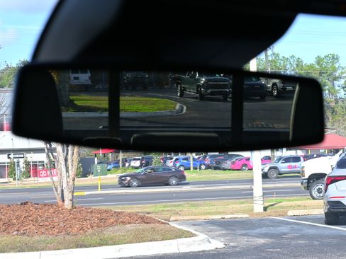 Used 2022 Chevrolet Silverado 1500 LTZ w/ LTZ Premium Package image 27