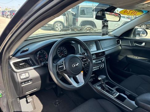 Used 2020 Kia Optima LX FWD image 8