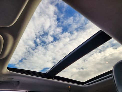 Used 2018 Jeep Grand Cherokee Summit image 10