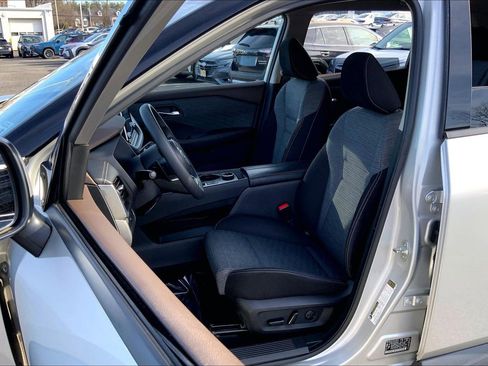 Used 2021 Nissan Rogue SV image 8