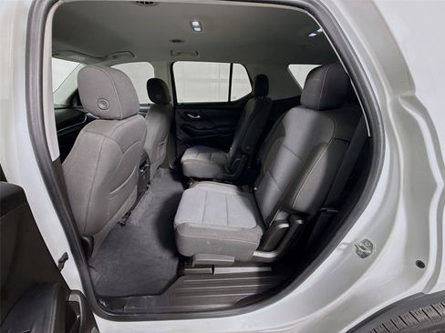Used 2021 Chevrolet Traverse LT FWD image 24