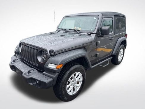 Used 2023 Jeep Wrangler Sport AWD/4WD image 5