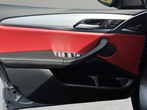 Used 2024 BMW X3 xDrive30i w/ Premium Package image 9