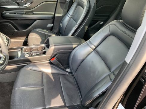 Used 2022 Lincoln Corsair AWD w/ Premium Package image 17