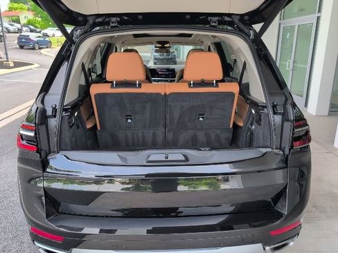 Used 2025 BMW X7 xDrive40i w/ Premium Package AWD/4WD image 35