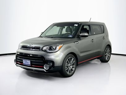 Used 2017 Kia Soul ! w/ Tech Package