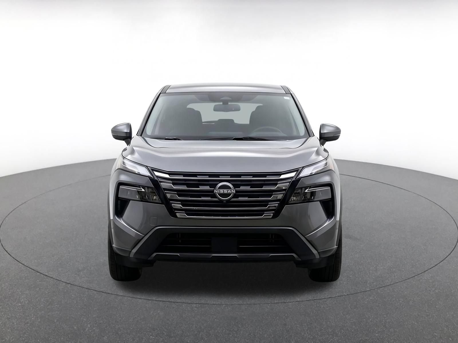 Used 2025 Nissan Rogue SV FWD image 2