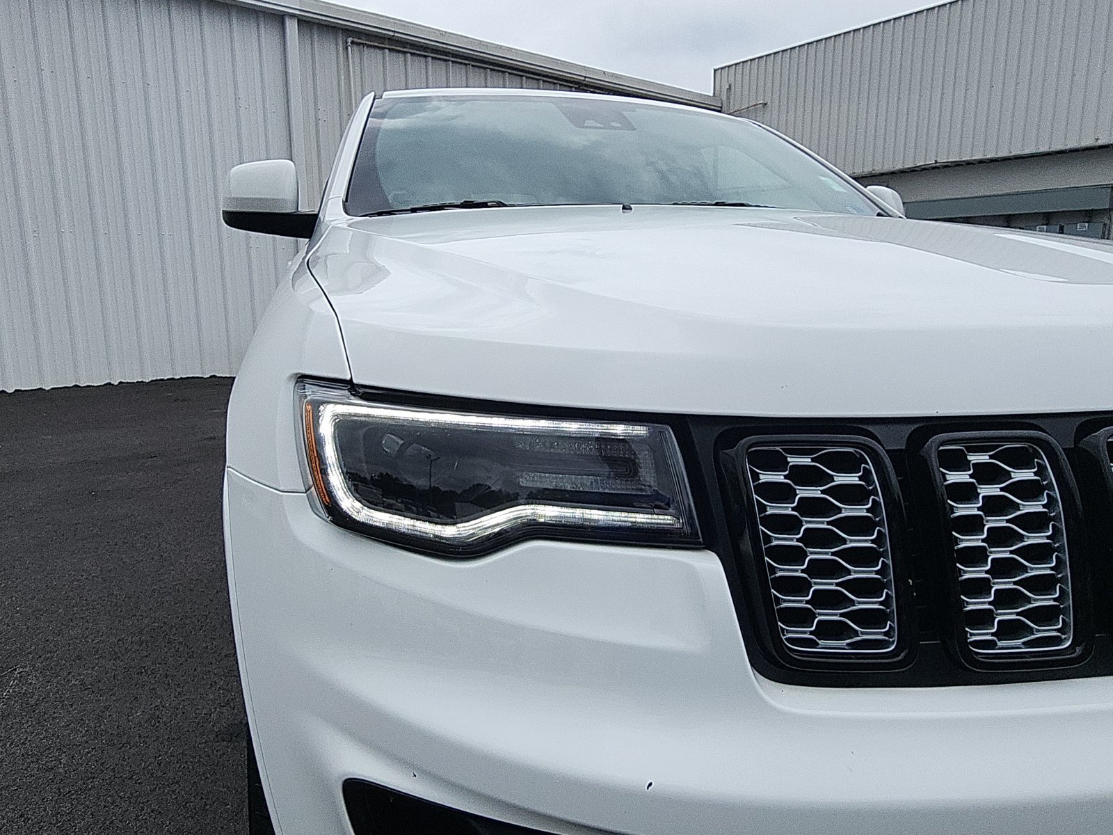 Used 2022 Jeep Grand Cherokee Laredo X AWD/4WD image 12
