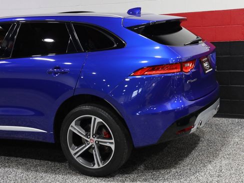 Used 2019 Jaguar F-PACE S image 26
