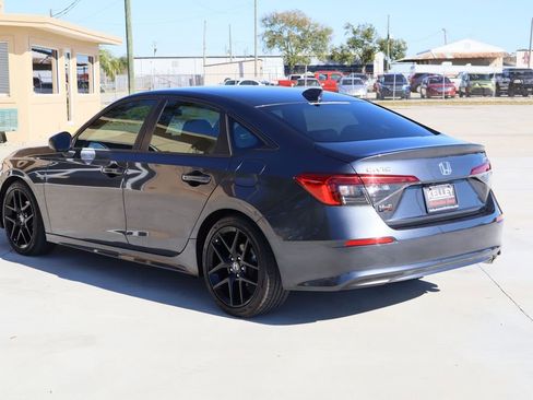 Used 2022 Honda Civic Sport image 6