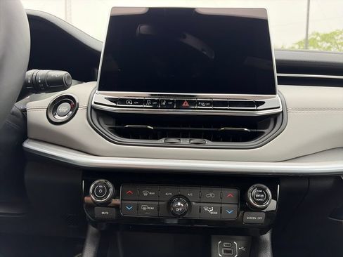 New 2026 Jeep Compass Limited AWD/4WD image 26