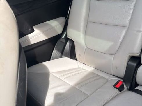 Used 2014 Kia Sorento SX w/ 3rd Row Package image 32
