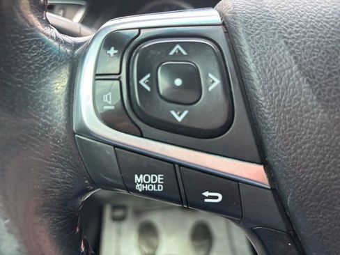 Used 2016 Toyota Camry SE FWD image 38