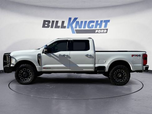 Used 2024 Ford F250 Platinum image 2