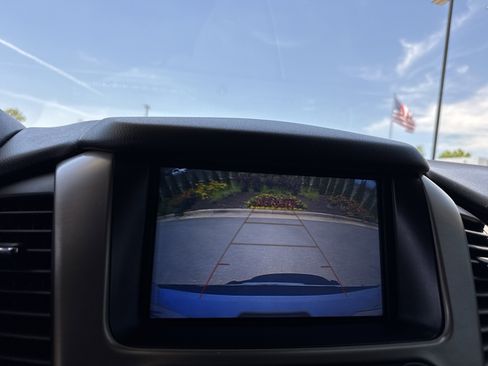 Used 2018 GMC Yukon XL Denali RWD image 27