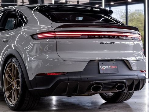 Used 2026 Porsche Cayenne Turbo GT AWD/4WD image 26