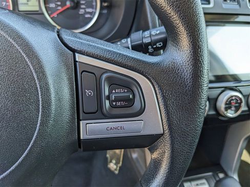 Used 2018 Subaru Forester 2.5i Premium w/ All-Weather Package image 32