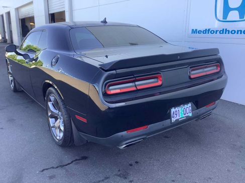 Used 2015 Dodge Challenger R/T Plus RWD image 3