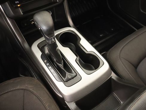 Used 2022 Chevrolet Colorado LT w/ Fleet Safety Package AWD/4WD image 7