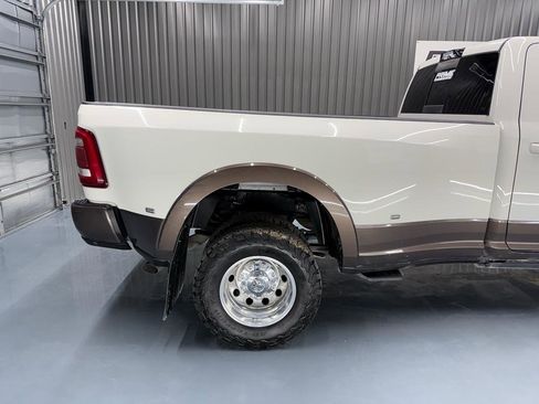 Used 2023 RAM 3500 Limited image 14