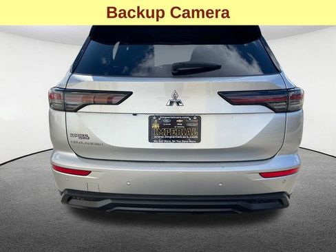 Used 2025 Mitsubishi Outlander ES AWD/4WD image 10