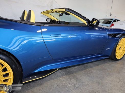 Used 2023 Aston Martin DBS Superleggera Volante image 10