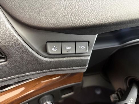 Used 2020 Cadillac Escalade Luxury image 15