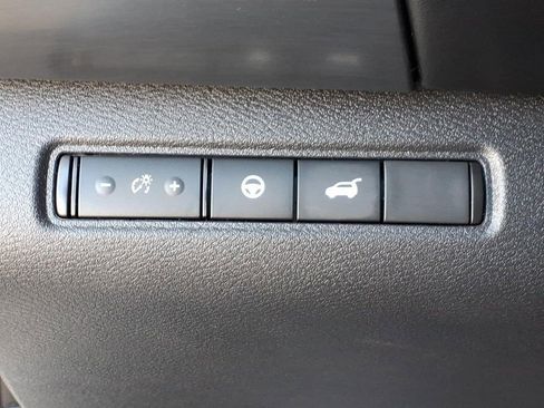 Used 2023 Nissan Pathfinder SL FWD image 30