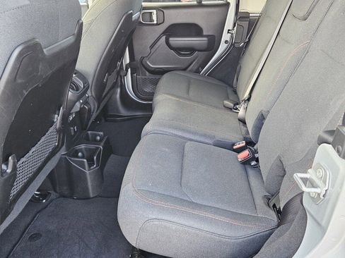 Certified 2024 Jeep Wrangler Unlimited Rubicon image 10