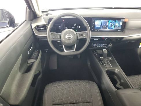 New 2026 Nissan Kicks SV w/ Cold Weather Package FWD image 14