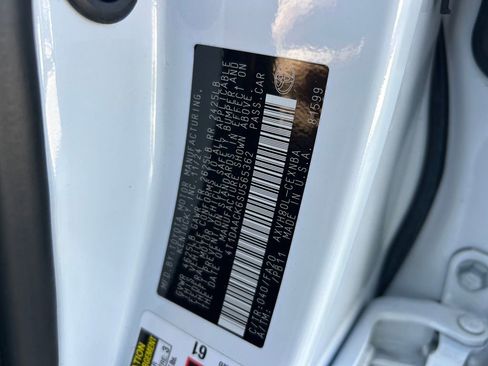 Used 2025 Toyota Camry LE FWD image 10