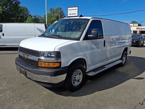 Used 2024 Chevrolet Express 2500 w/ Driver Convenience Package RWD image 3