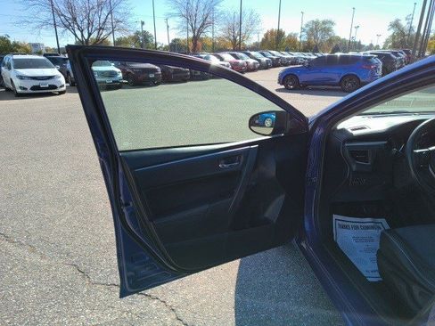 Used 2015 Toyota Corolla S image 10