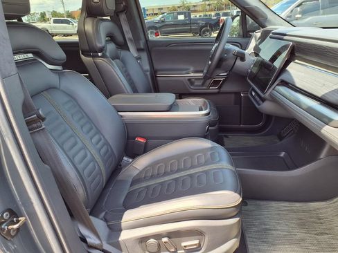 Used 2024 Rivian R1S Adventure AWD/4WD image 13