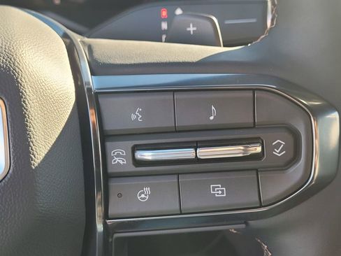 New 2026 GMC Acadia AT4 image 18