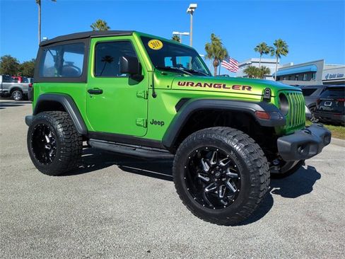 Used 2018 Jeep Wrangler Sport image 2